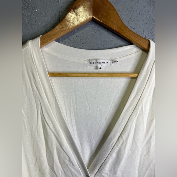 GOOD AMERICAN Deep V Henley Bodysuit in Offwhite.  Size 4/XL - Picture 4 of 9